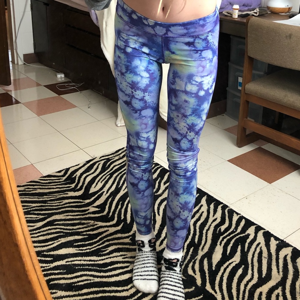 Tie-dye yoga leggings